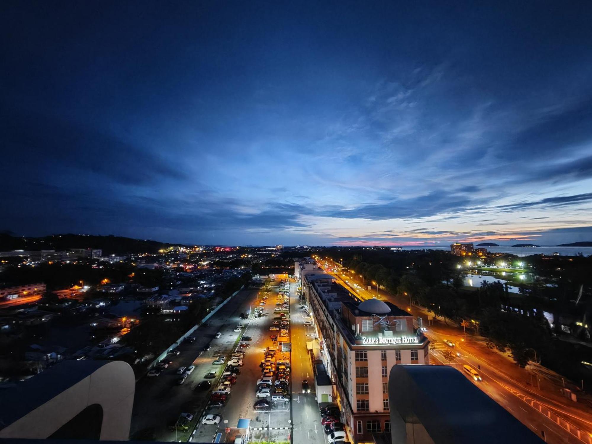 Apartment Rooftop Sunset Infinity Pool Sutera Avenue Kk Infini